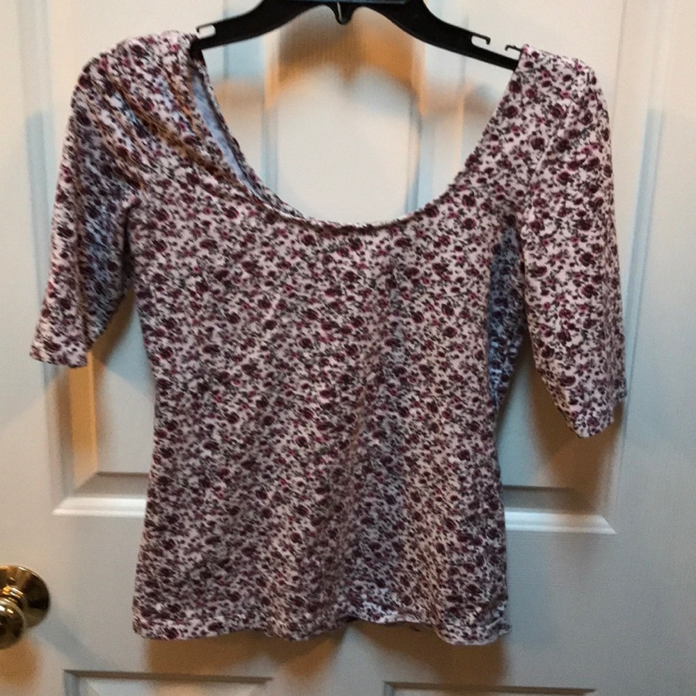 Floral quarter sleeve shirt